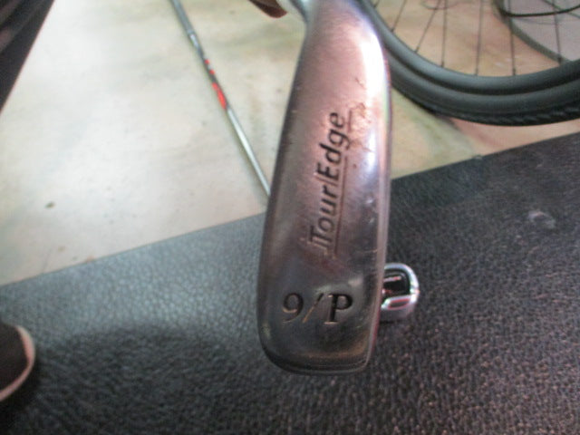 Load image into Gallery viewer, Used Tour Edge Hot Launch Junior Golf Set 7-9, PW, SW,Hybrid,Fairway,Driver-RH
