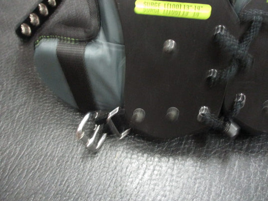 Used Riddell Shoulder Pads with Back Pad Size Large (100) 13"-14"