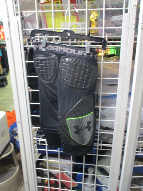 Load image into Gallery viewer, Used Under Armour Army 11 Girlde Size Adult
