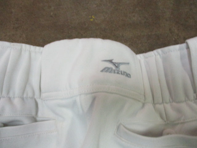 Load image into Gallery viewer, Used Mizunio Knickers Adult Small Baseball Pant

