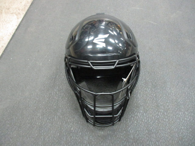 Load image into Gallery viewer, Easton Black Magic 2.0 Size Small 6 1/8 - 7 Catchers Helmet - Open Box

