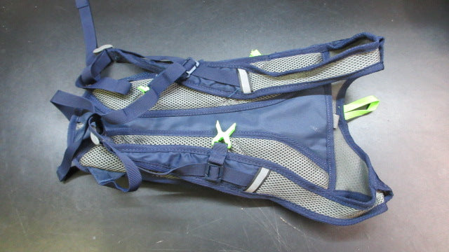 Load image into Gallery viewer, Used Heights H2O Hydration Backpack
