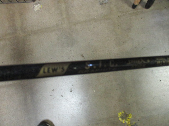 Load image into Gallery viewer, Used LEW'S S.I.C. Graphite Speed Stick 6' 6" Fishing Rod

