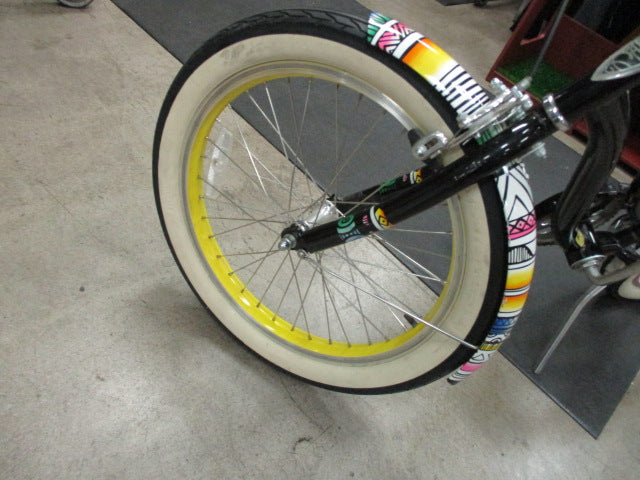 Load image into Gallery viewer, Used Electra 20&quot; Single Speed Cruiser Bike
