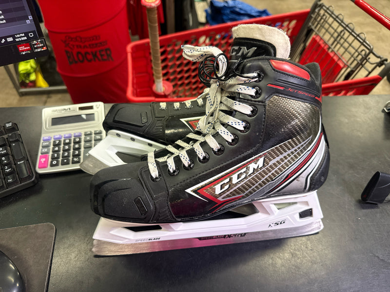 Load image into Gallery viewer, Used CCM FT460 Hockey Skates Size 10
