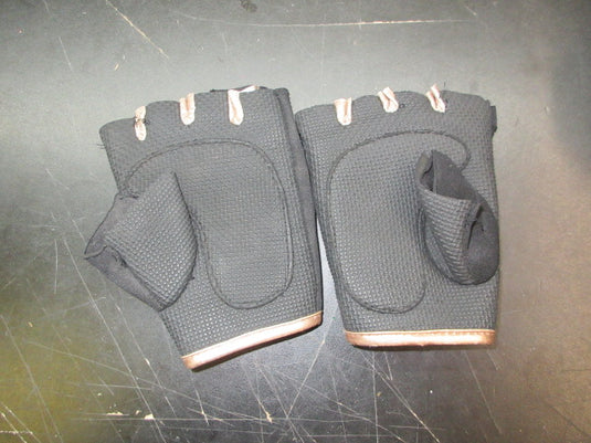 Used Womens Workout Gloves