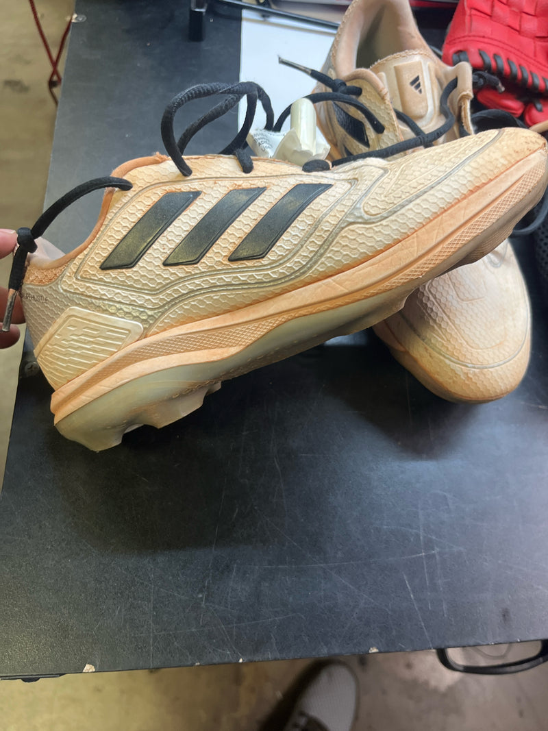 Load image into Gallery viewer, USED ADIDAS WHITE BASEBALL CLEATS SIZE 5

