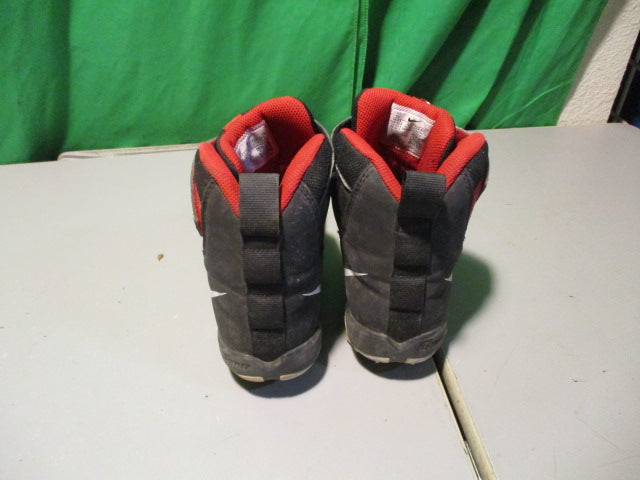 Load image into Gallery viewer, Used Nike FastFlex Size 5Y Cleats
