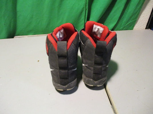 Used Nike FastFlex Size 5Y Cleats