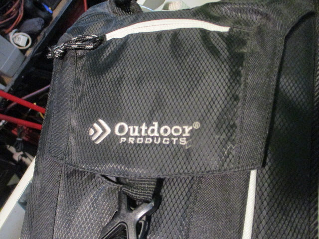 Load image into Gallery viewer, Outdoor Products Kilometer 64OZ Camelbak
