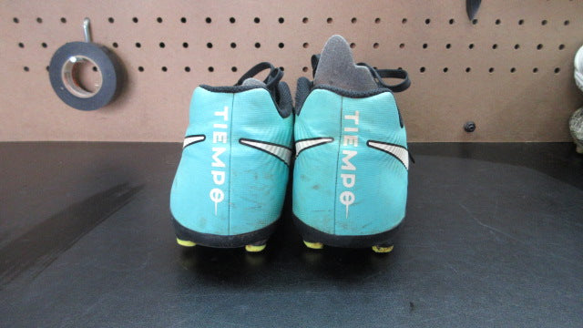 Load image into Gallery viewer, Used Nike Tiempo Soccer Cleats - Size 8.5
