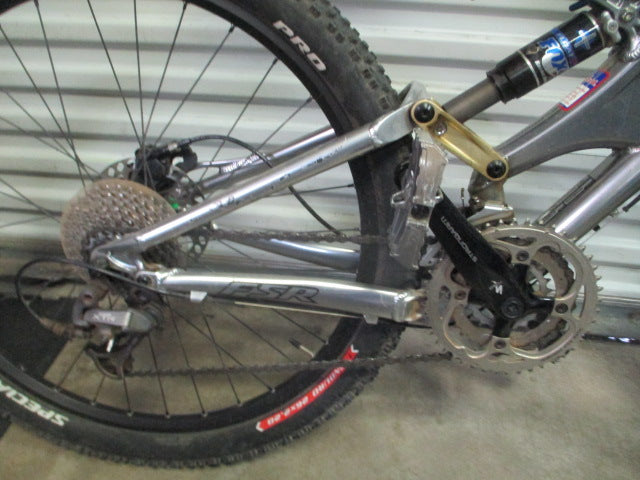 Load image into Gallery viewer, Used 2003 Specialized Enduro FSR Expert Medium Frame
