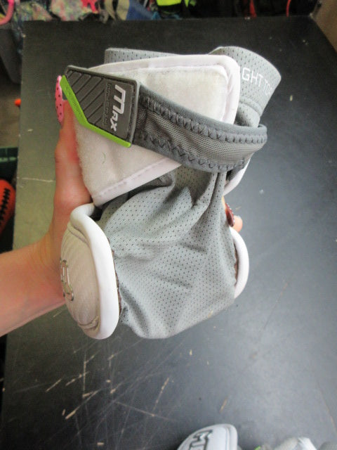 Load image into Gallery viewer, Used Maverik Max Lacrosse Elbow Pads - Size Large
