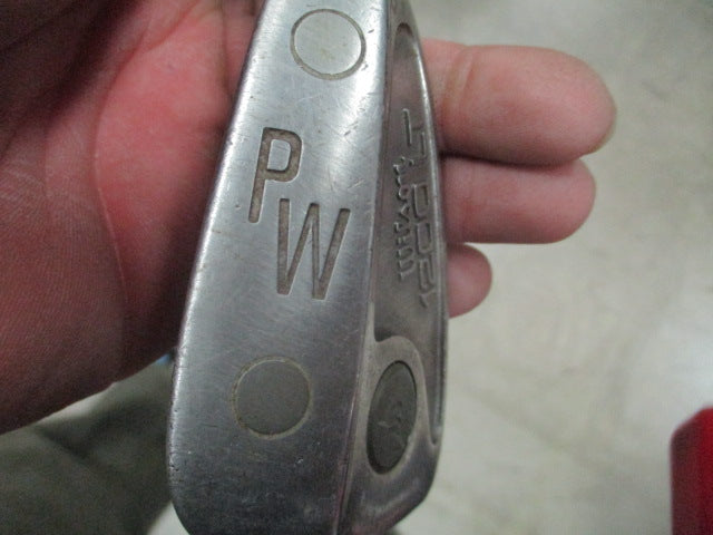 Load image into Gallery viewer, Used Wilson 1200 LT Iron Set 3-9 Pitching Wedge - RH
