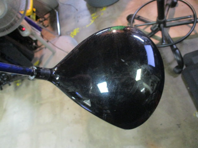 Load image into Gallery viewer, Used Titleist 915 D2 10.5 Deg Lefty Driver Reg Flex

