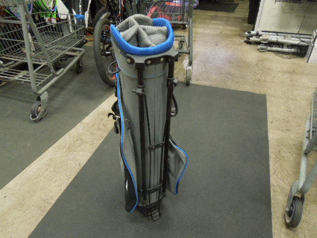 Load image into Gallery viewer, Used Top Flite Jr Golf Stand Bag with 5 Way Divider
