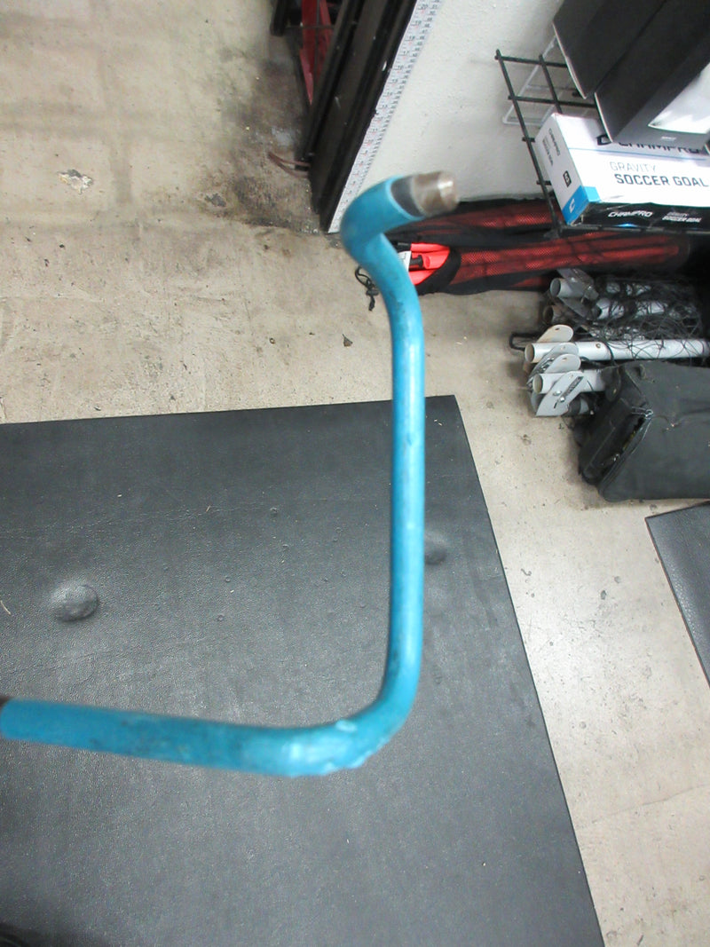 Load image into Gallery viewer, Used Golf Club Stand and Club Caddy Keeps Your Clubs Clean
