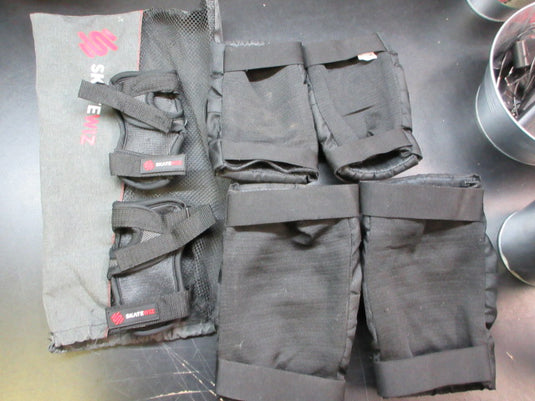 Used Skatewiz Skating Set - Knee Pads, Elbow Pads, Wrist Guards - Size Med/Lg
