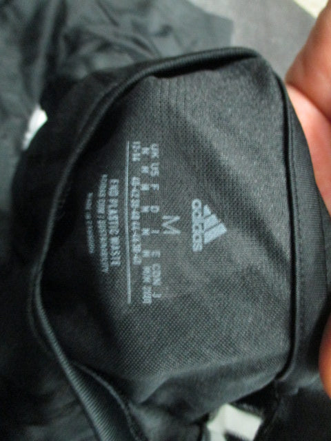 Load image into Gallery viewer, Used Adidas Size Medium Soccer Shirt
