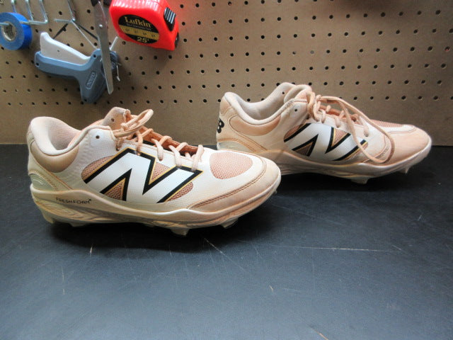 Load image into Gallery viewer, Used New Balance Fresh Foam 3000v7 Molded Baseball Cleats - Size 9.5
