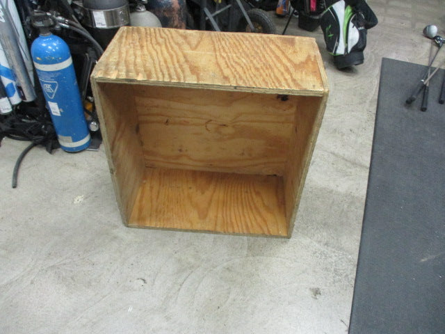 Load image into Gallery viewer, Used Wood Plyo Box 12.5&quot; Tall 24&quot; Wide
