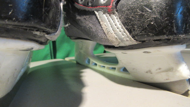 Load image into Gallery viewer, Used Bauer Kids Vapor 12.5K Hockey Skates (Worn)
