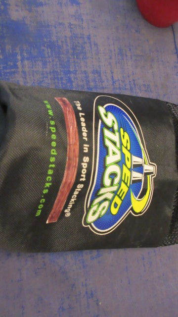 Load image into Gallery viewer, Used Speed Stacks Cups - 12 Cups - small wear on bag
