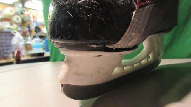 Load image into Gallery viewer, Used Bauer Kids Vapor 12.5K Hockey Skates (Worn)

