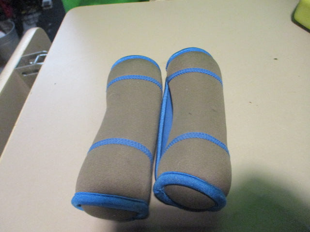 Load image into Gallery viewer, Used Embark 1.5LB Soft Dumbbell W/ Handle - Pair
