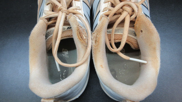 Load image into Gallery viewer, Used New Balance Fresh Foam 3000 V7 Baseball Shoes - Size 4

