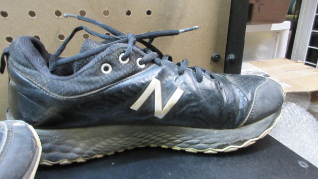 Load image into Gallery viewer, Used New Balance Fresh Foam Sneakers - Size 11
