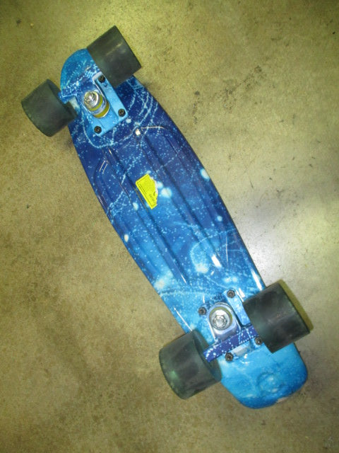 Load image into Gallery viewer, Used Meketec 22 in Penny Board Beach Cruiser
