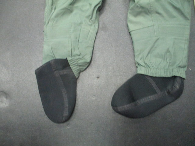 Load image into Gallery viewer, Used Cabelas Size XL Fishing Waders
