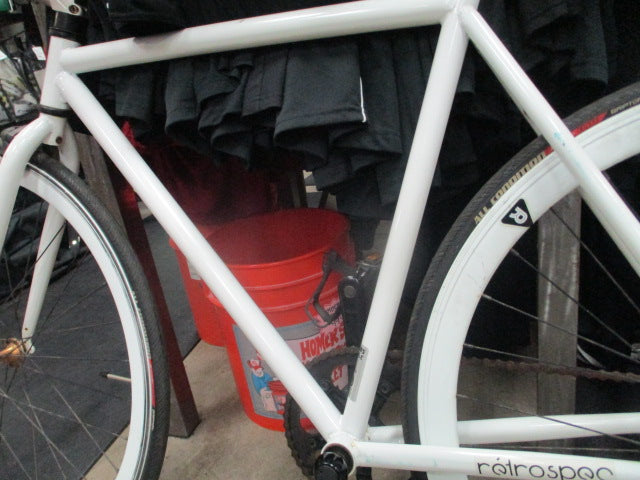 Load image into Gallery viewer, Used Retrospec 1 Speed Fixie Bike
