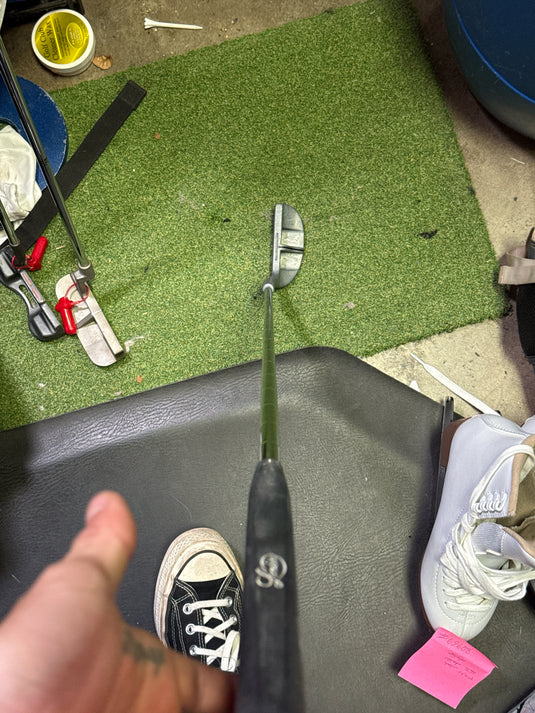 Used Dunlop Talon Model 150 Right Hand Putter 32"