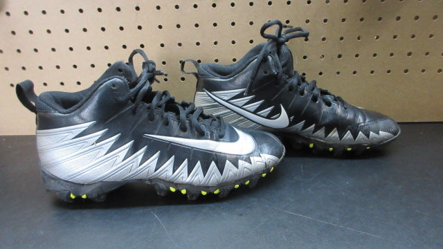 Load image into Gallery viewer, Used Nike Alpha Menace 4 Shark Football Cleats - Size 7

