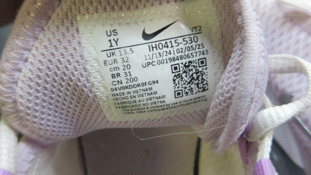 Load image into Gallery viewer, Used Nike Air Max 270 Sneakers - Size Youth 1
