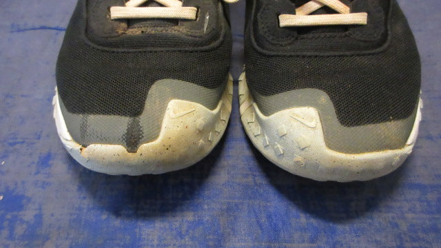 Load image into Gallery viewer, Used Nike Air Diamond Varsity Turf Cleats Adult Size 7
