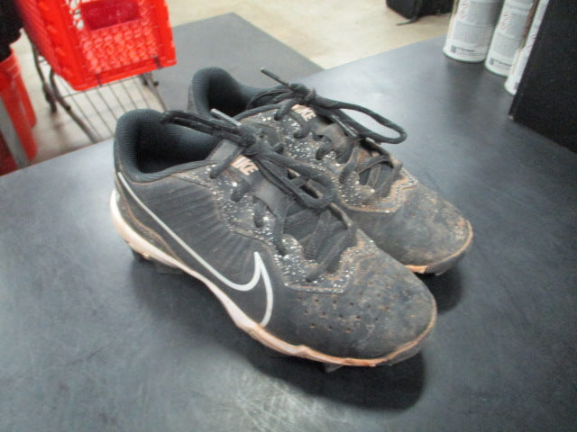 Load image into Gallery viewer, Used Nike Fast Flex Cleats In Black Size 2Y
