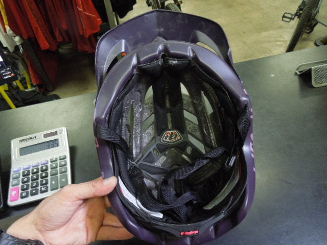 Load image into Gallery viewer, Used Troy Lee Designs A1 Rider Helmet Size M/L
