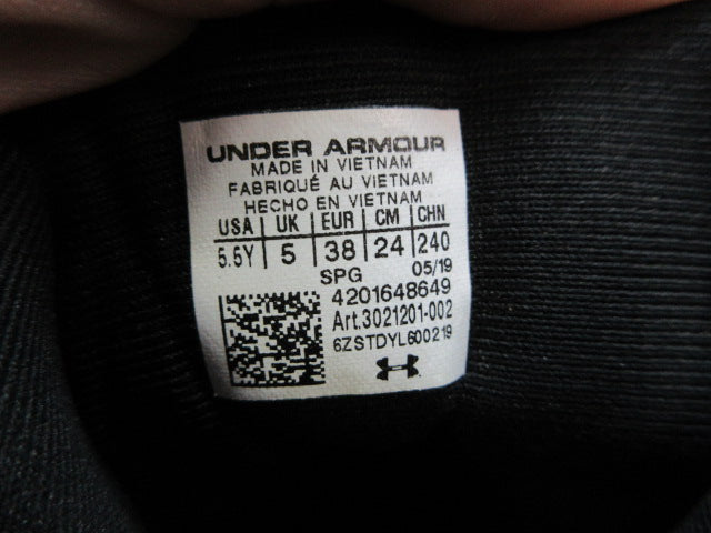 Load image into Gallery viewer, Used Under Armour Men's Highlight RM Football Cleats - Size Youth 5.5
