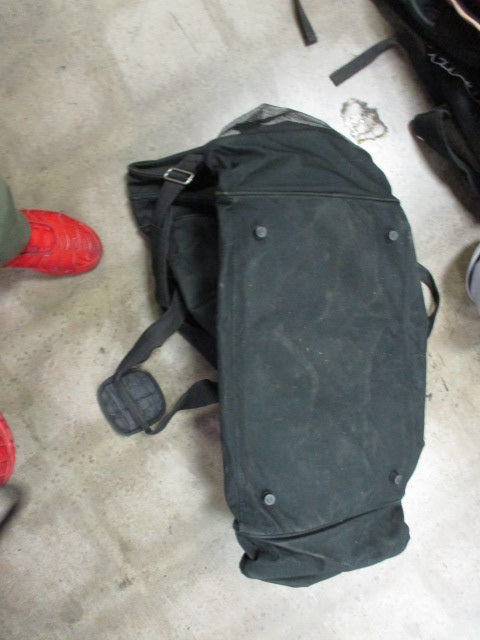Load image into Gallery viewer, Used Everlast Grid Iron Flag Football Equipment Bag

