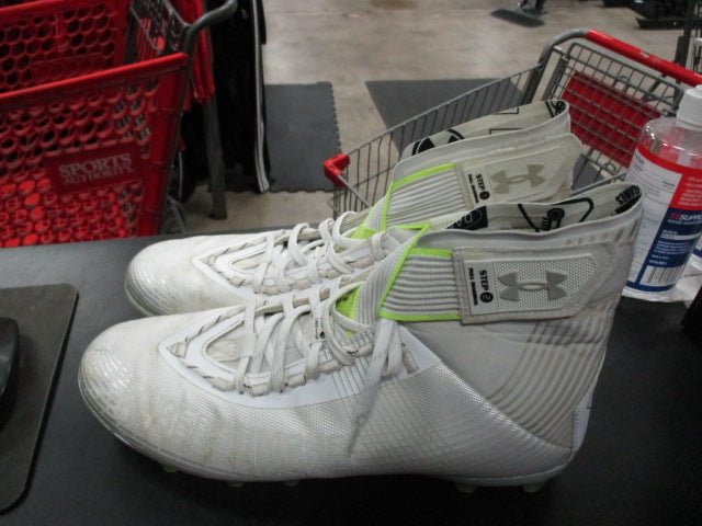 Load image into Gallery viewer, Used Under Armour Football Cleats Size 12
