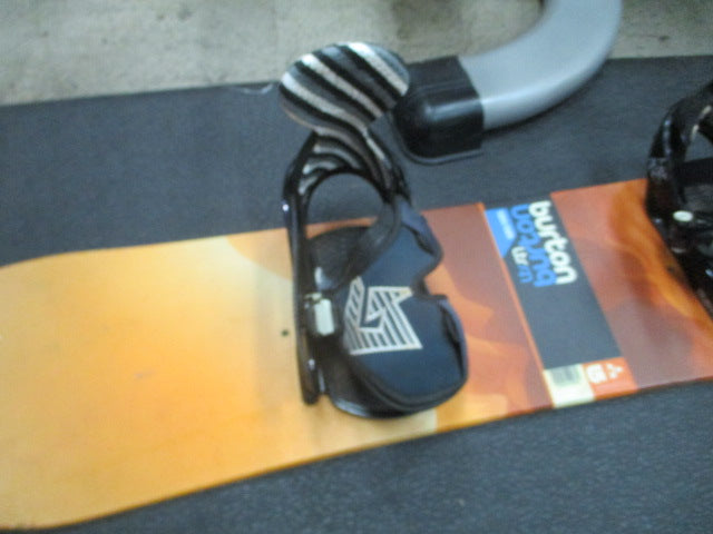 Load image into Gallery viewer, Used Burton LTR 120Cm Junior Snowboard W/ Burton Bindings
