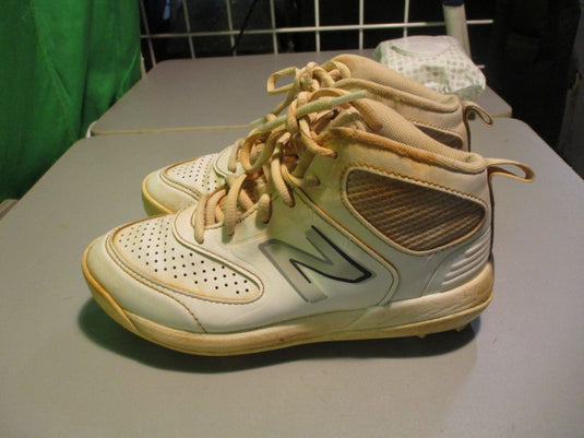 Used New Balance Size 2 Cleats