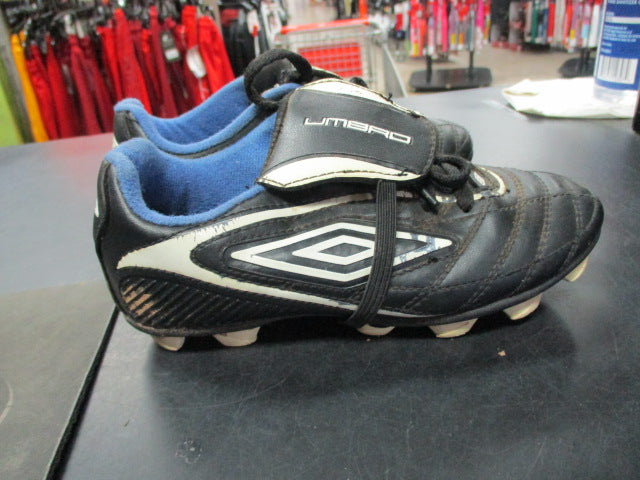 Load image into Gallery viewer, Used Umbro Size 1 Soccer Cleats
