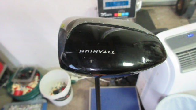 Load image into Gallery viewer, Used TaylorMade R5 80 9.5 Deg Driver - RH - small wear
