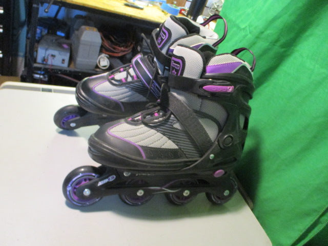 Load image into Gallery viewer, Used Chcago ABEC-3 Adjustable In- Line Roller Skates
