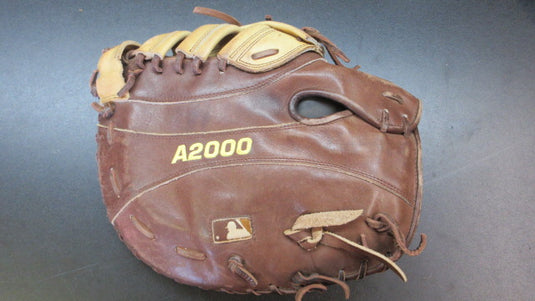 Used Wilson A2000 12" Single Post Web First Baseman's Mitt - RHT