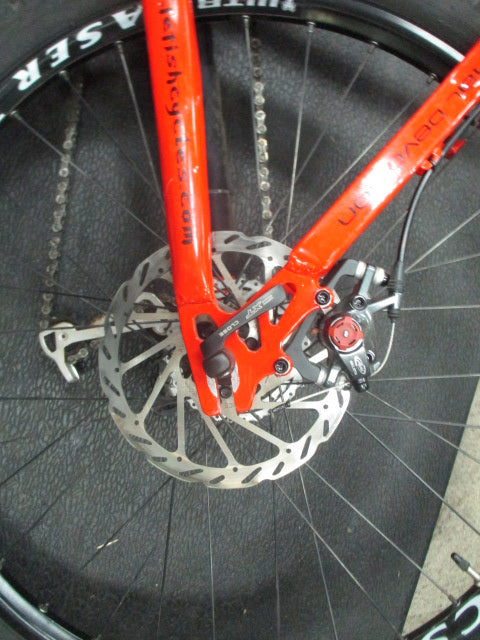 Load image into Gallery viewer, Used Fetish Fixation 27 Speeed 26&quot; Mountain Bike
